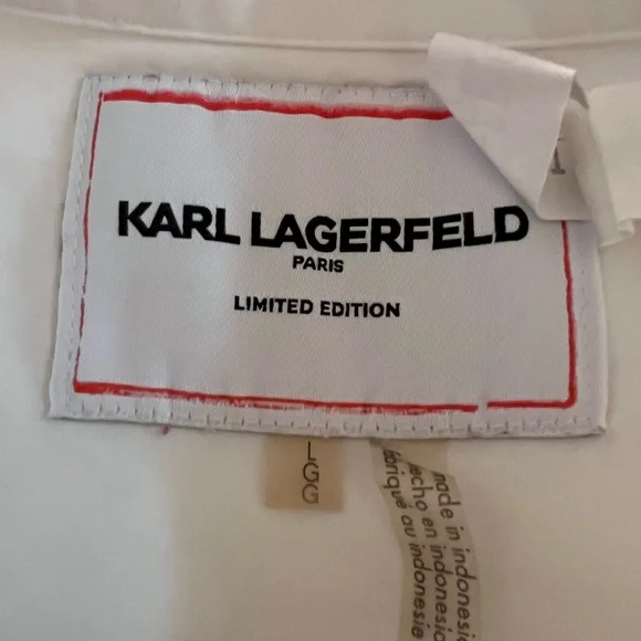 White Graphic Woman’s Blouse - Picture 5 of 5